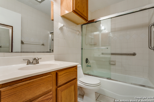 Image 18 of 25 For 9018 Woburn  