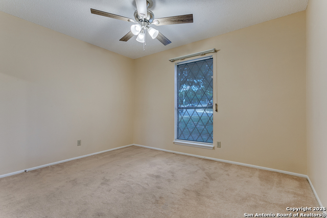 Image 19 of 25 For 9018 Woburn  