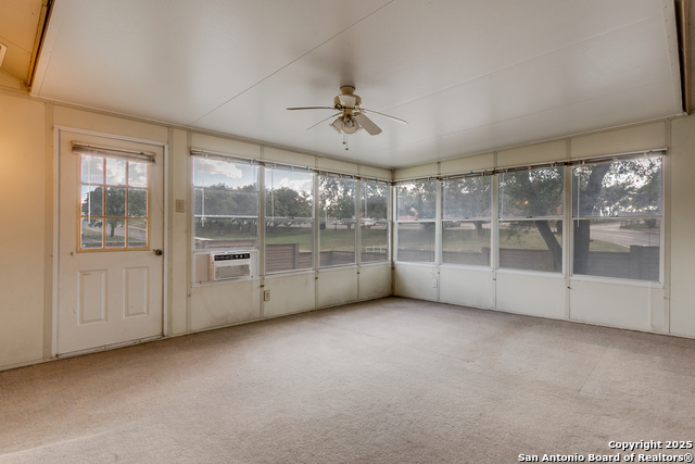 Image 21 of 25 For 9018 Woburn  