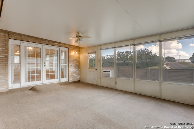 Image 22 of 25 For 9018 Woburn  