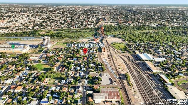 Image 19 of 35 For 201 Vidaurri Ave