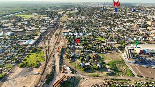 Image 23 of 35 For 201 Vidaurri Ave