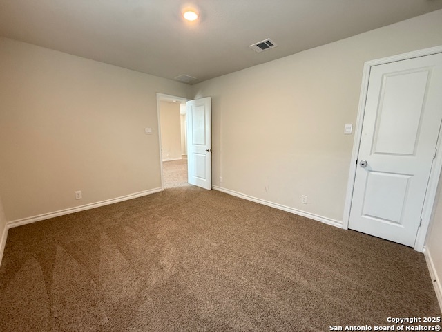 Listing photo id 13 for 222 Grey Woodpecker