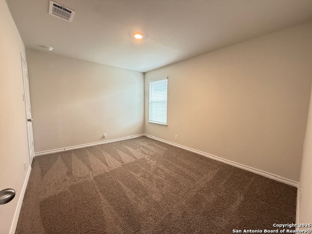 Listing photo id 14 for 222 Grey Woodpecker