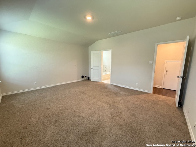 Listing photo id 24 for 222 Grey Woodpecker