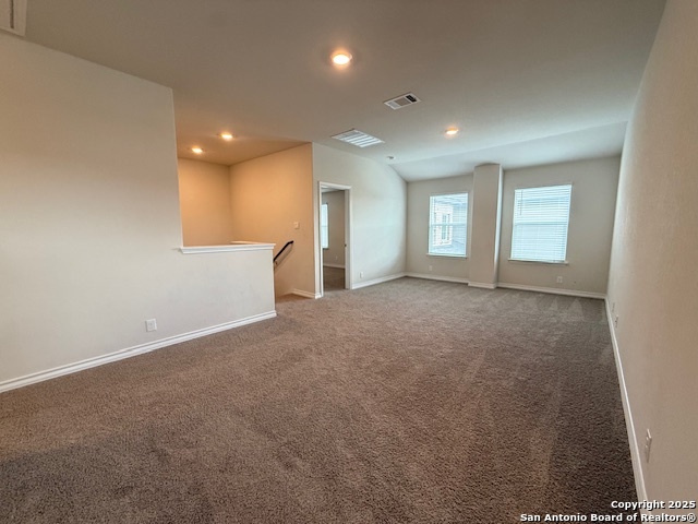 Listing photo id 31 for 222 Grey Woodpecker