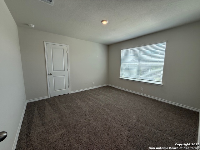 Listing photo id 37 for 222 Grey Woodpecker