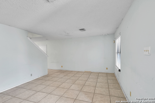 Image 5 of 29 For 8907 Breezefield
