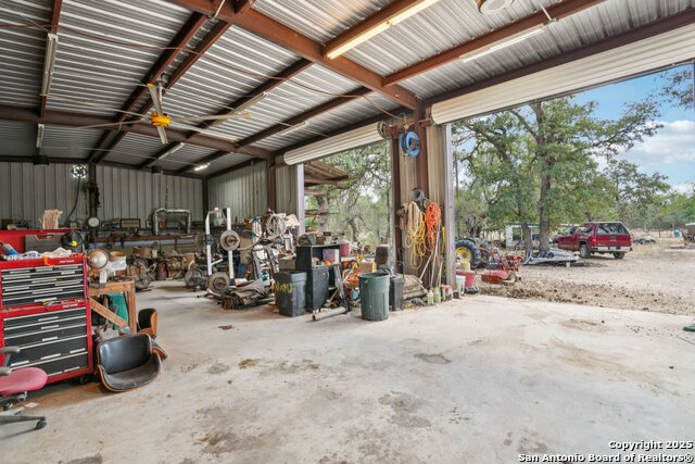 Listing photo id 27 for 3001 Curry  