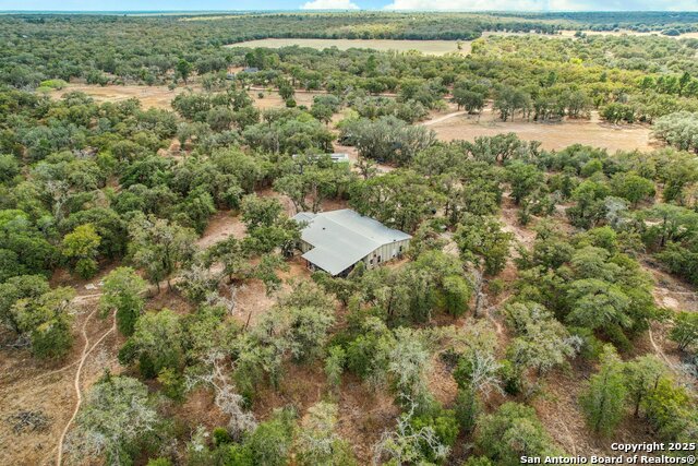 Listing photo id 31 for 3001 Curry  