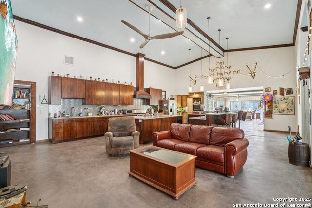 Listing photo id 5 for 3001 Curry  