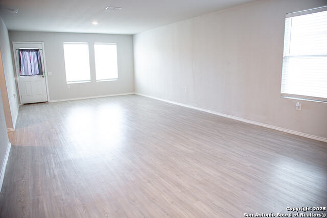 Listing photo id 12 for 4518 Meadowland Pl