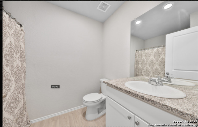 Listing photo id 14 for 4518 Meadowland Pl