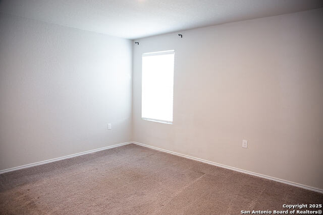 Listing photo id 24 for 4518 Meadowland Pl
