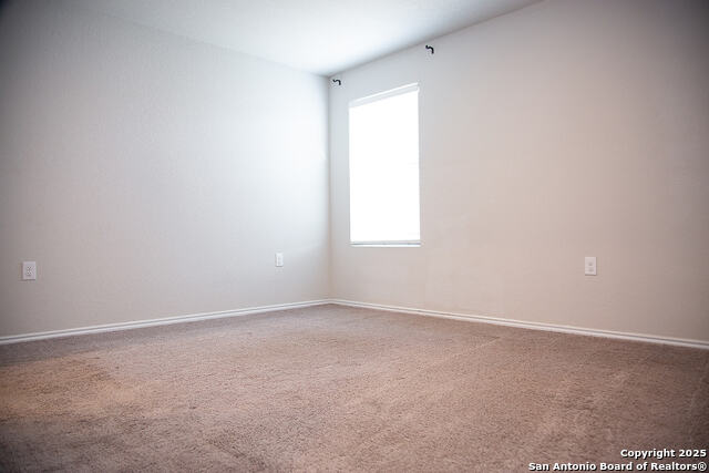 Listing photo id 25 for 4518 Meadowland Pl