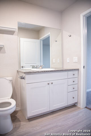 Listing photo id 28 for 4518 Meadowland Pl