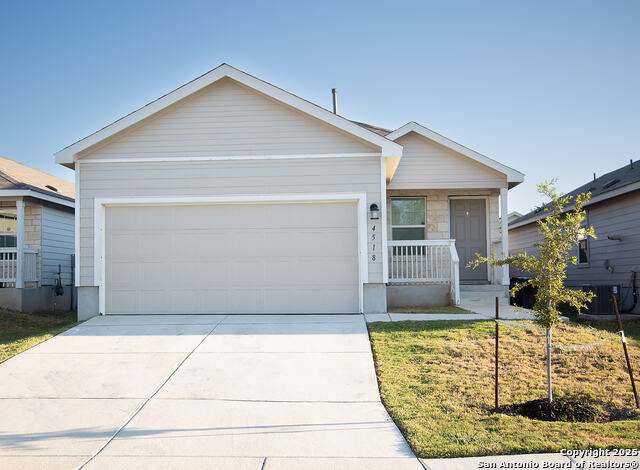Listing photo id 32 for 4518 Meadowland Pl