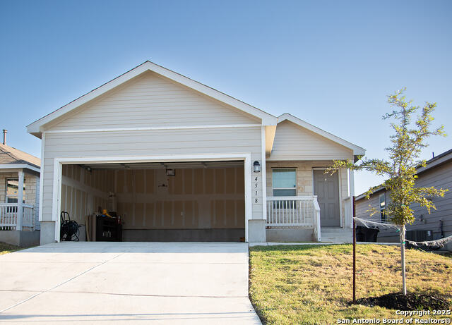 Listing photo id 34 for 4518 Meadowland Pl