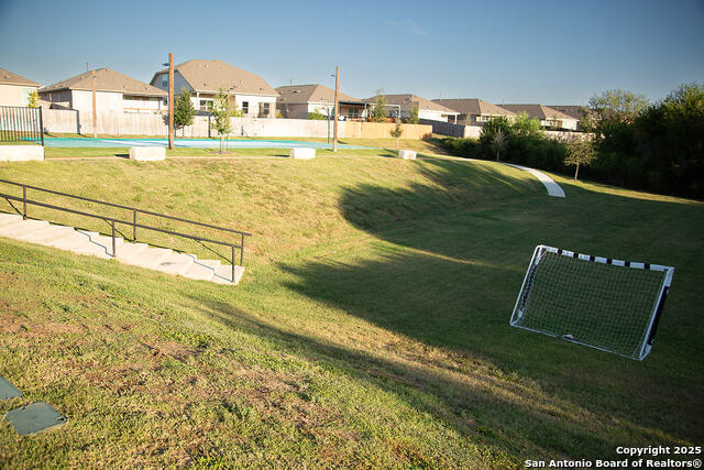 Listing photo id 41 for 4518 Meadowland Pl