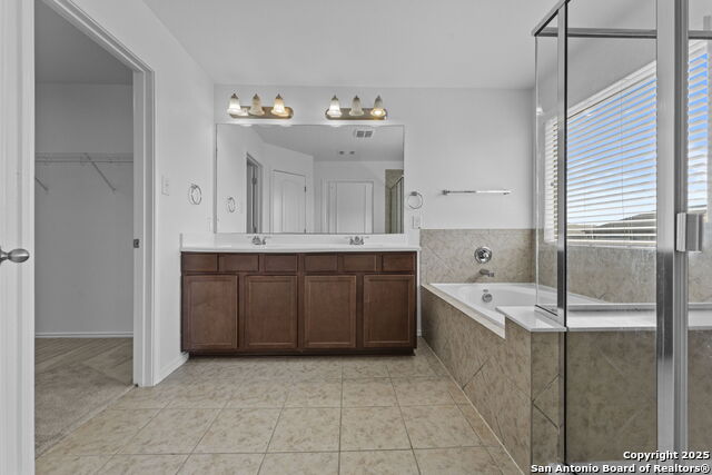 Listing photo id 14 for 10418 Queensland Way