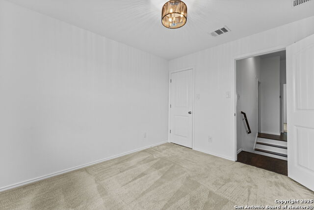 Listing photo id 22 for 10418 Queensland Way