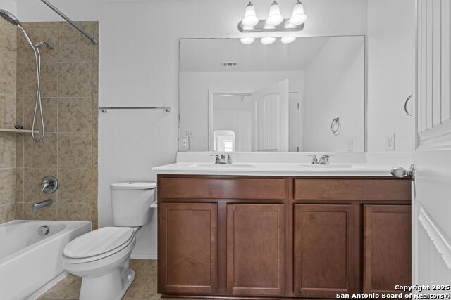 Listing photo id 24 for 10418 Queensland Way
