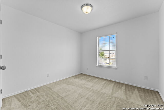 Listing photo id 25 for 10418 Queensland Way