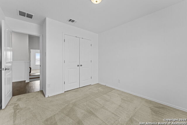 Listing photo id 26 for 10418 Queensland Way