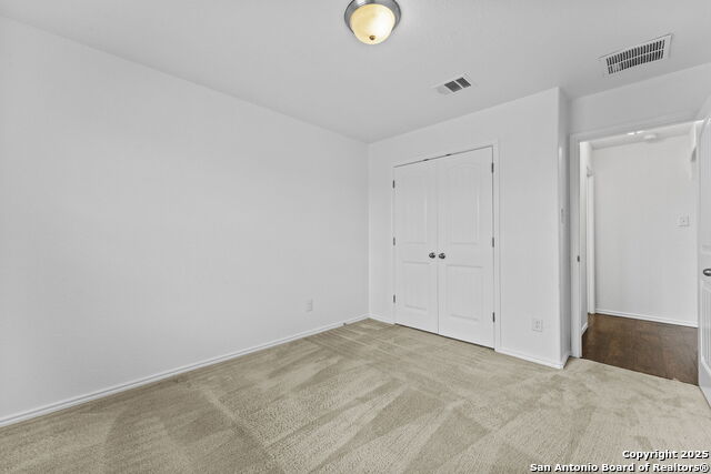 Listing photo id 28 for 10418 Queensland Way