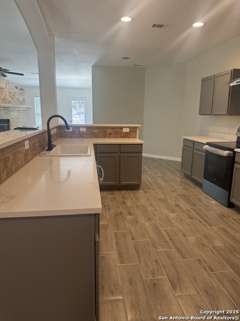 Image 10 of 25 For 15727 Cotton Tail