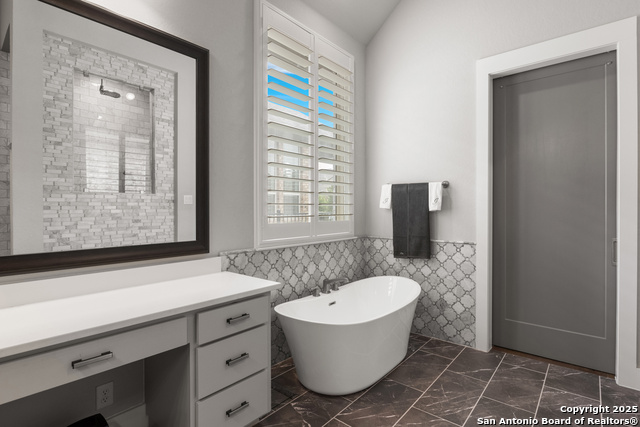 Image 16 of 38 For 17918 Cantera Ct