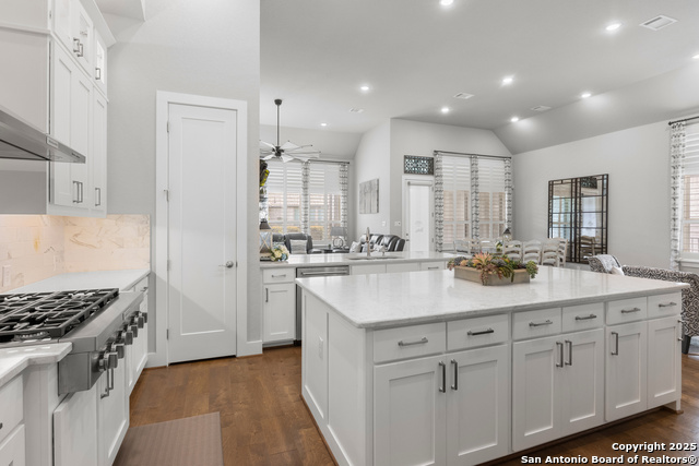 Image 23 of 38 For 17918 Cantera Ct