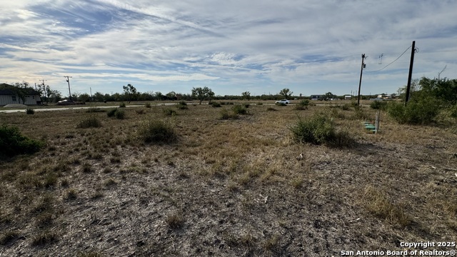 Image 9 of 15 For 295 Lobo