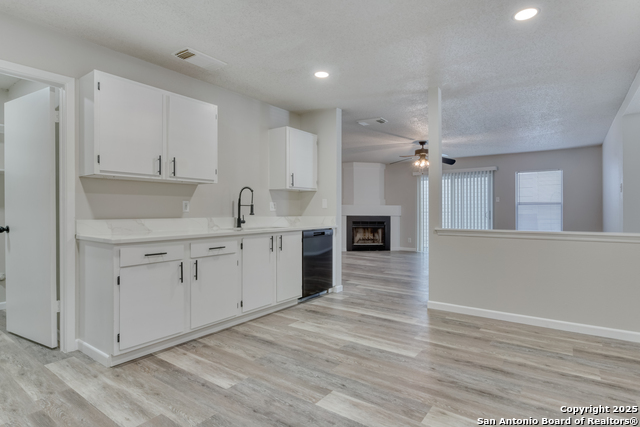 Image 10 of 29 For 6819 Columbia Ridge