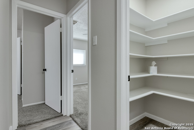 Image 21 of 29 For 6819 Columbia Ridge