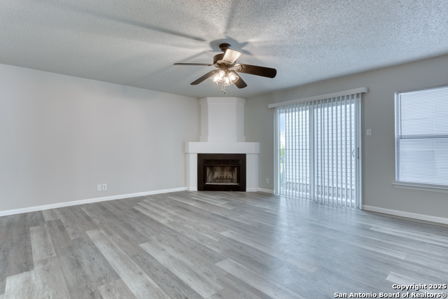 Image 5 of 29 For 6819 Columbia Ridge