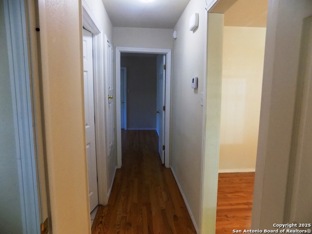 Image 10 of 20 For 636 Norwood W