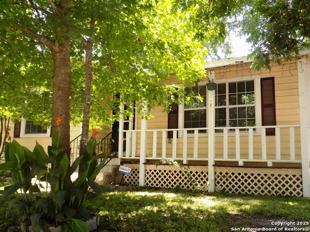 Image 3 of 20 For 636 Norwood W