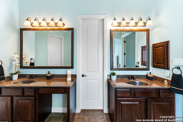 Image 14 of 37 For 11407 Massive Mt