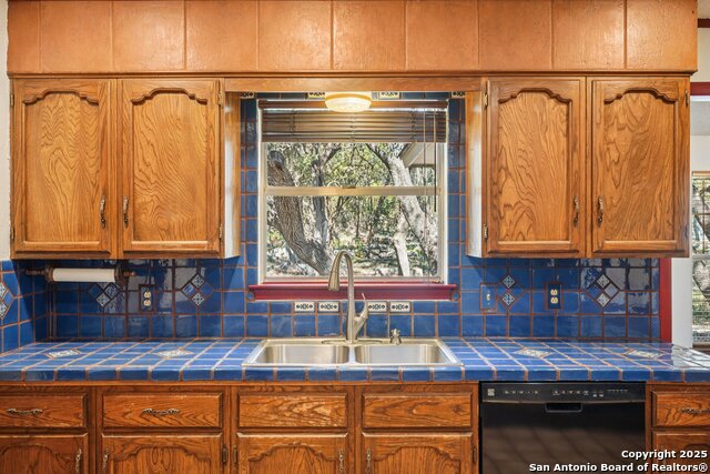 Image 10 of 25 For 3761 Ridgeway