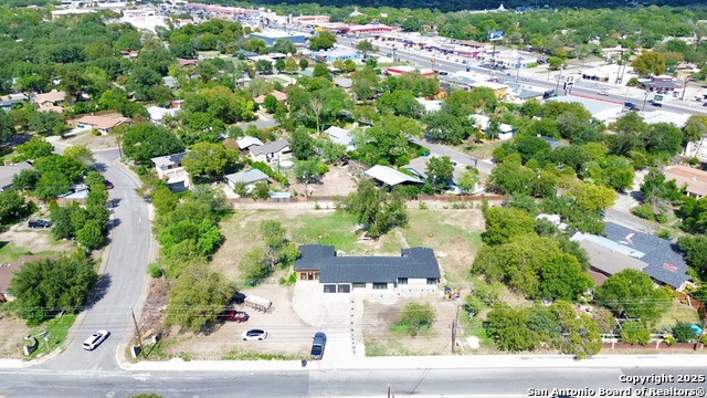 Listing photo id 21 for 519 Jackson Keller