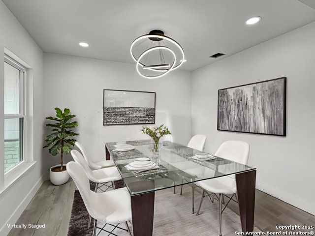 Listing photo id 4 for 519 Jackson Keller