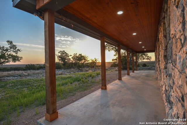 Listing photo id 27 for 0 Cr 121  