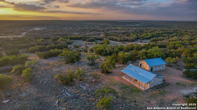 Listing photo id 1 for 0 Cr 121  