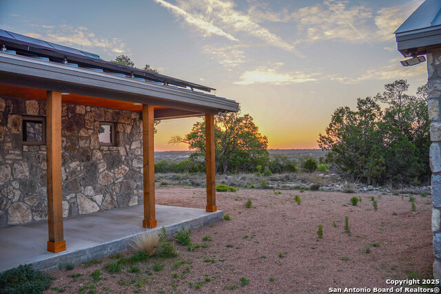 Listing photo id 35 for 0 Cr 121  