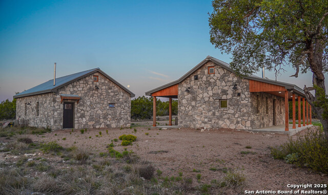 Listing photo id 36 for 0 Cr 121  