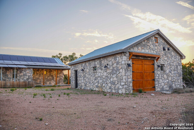 Listing photo id 37 for 0 Cr 121  