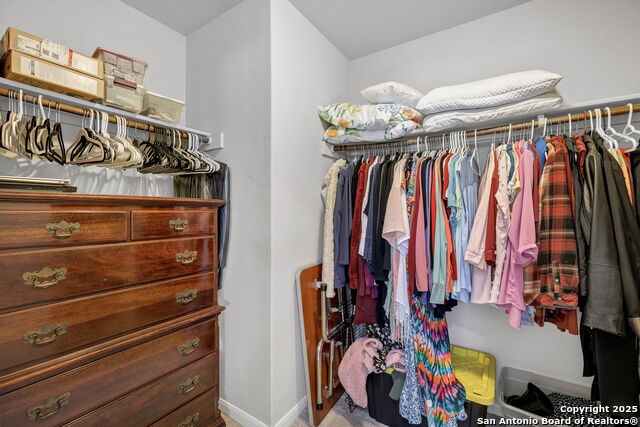 Image 23 of 43 For 2277 Kolibri Way