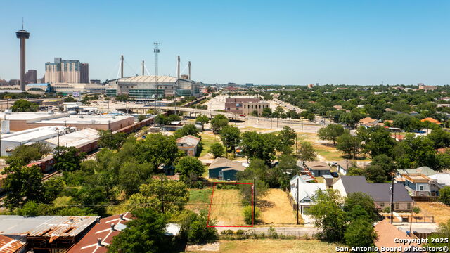 Image 2 of 9 For 111 Cash St