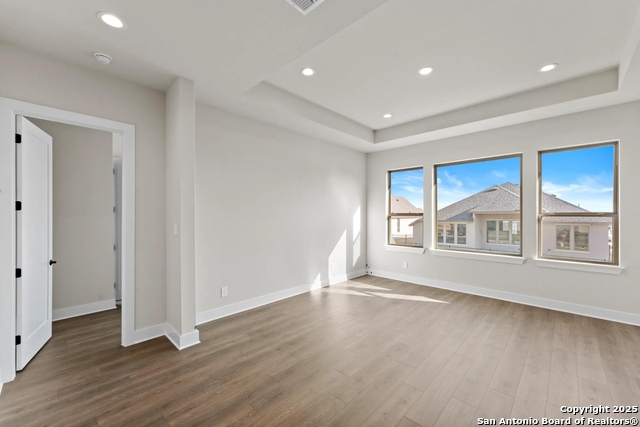 Listing photo id 9 for 116 Alonzo
